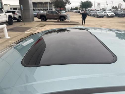 2021 Toyota Prius XLE