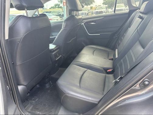 Magnetic Gray Metallic 2019 Toyota RAV4 XLE Premium