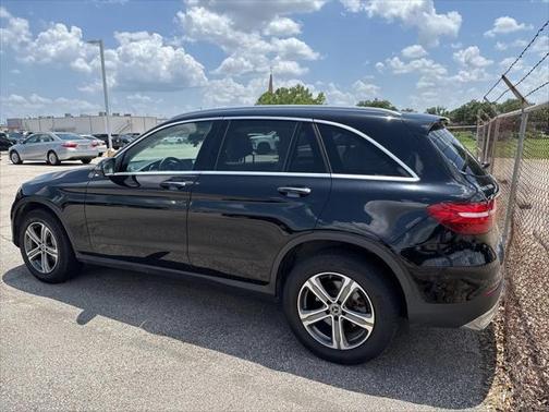2018 Mercedes-Benz GLC 300 Base