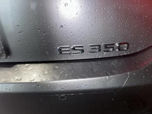 2022 Lexus ES 350 Premium