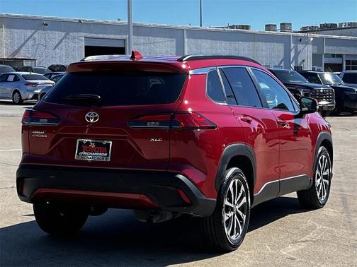 2023 Toyota Corolla Cross XLE