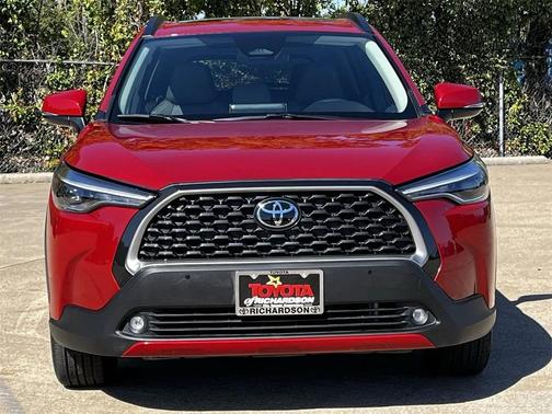 2023 Toyota Corolla Cross XLE