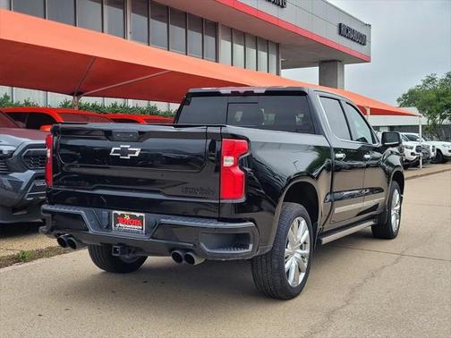 2022 Chevrolet Silverado 1500 High Country