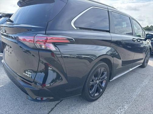 2023 Toyota Sienna XSE 7 Passenger