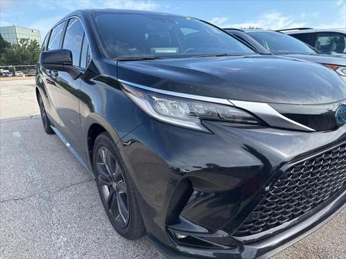 2023 Toyota Sienna XSE 7 Passenger