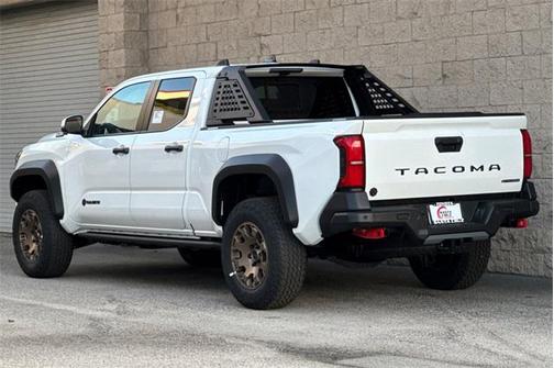 2025 Toyota Tacoma Hybrid Trailhunter