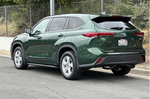 2023 Toyota Highlander Hybrid LE