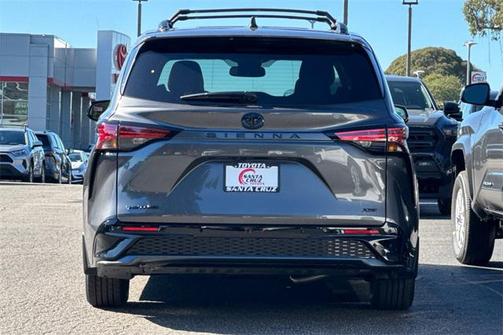 2025 Toyota Sienna XSE 7 Passenger