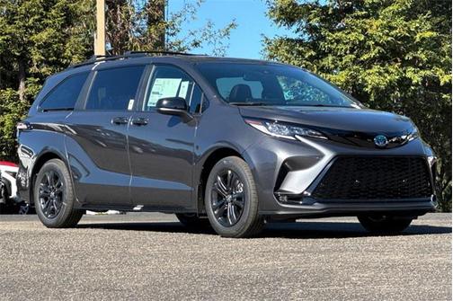 2025 Toyota Sienna XSE 7 Passenger