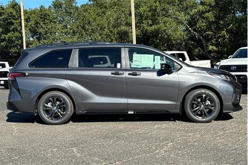 2025 Toyota Sienna XSE 7 Passenger