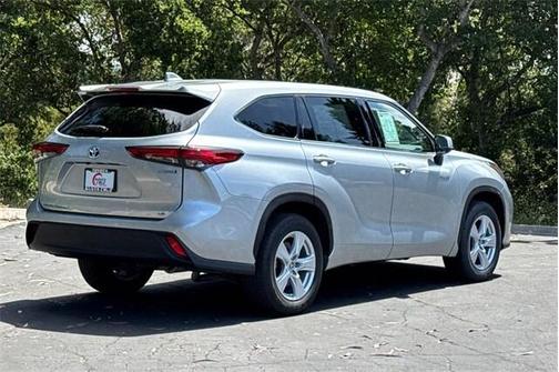 2021 Toyota Highlander Hybrid LE