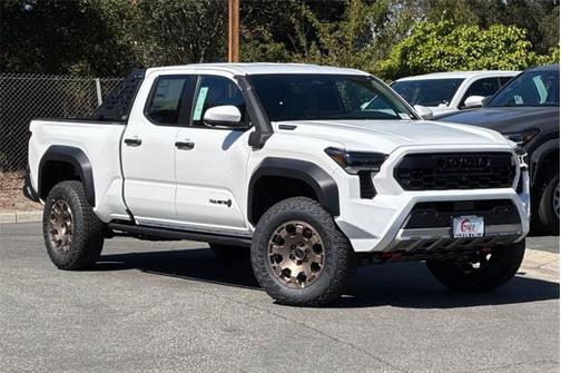 2025 Toyota Tacoma Hybrid Trailhunter