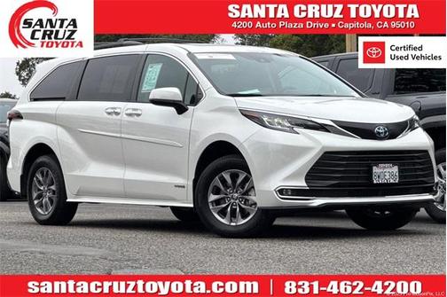 2021 Toyota Sienna XLE 8 Passenger