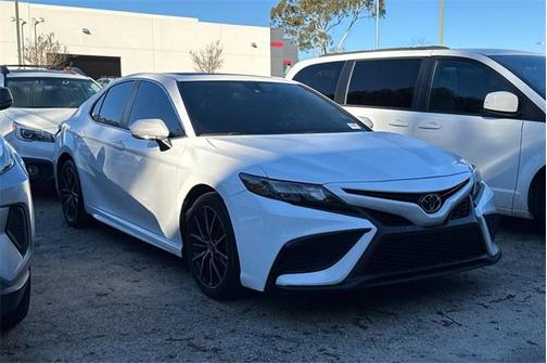 2021 Toyota Camry SE