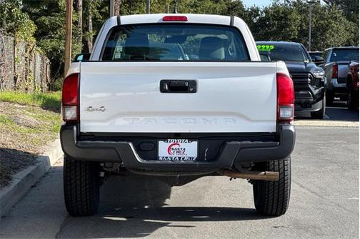 2018 Toyota Tacoma SR