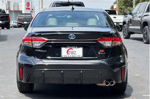 2025 Toyota Corolla Hybrid SE
