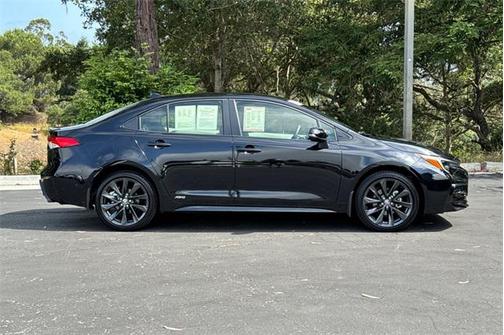 2025 Toyota Corolla Hybrid SE