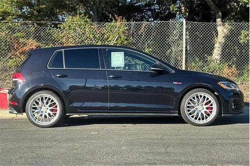 2020 Volkswagen Golf GTI 2.0T SE DSG