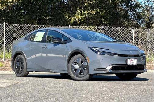 2026 Toyota Prius Plug-In Hybrid SE