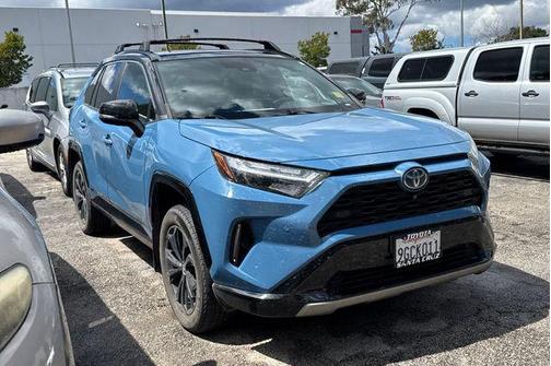2023 Toyota RAV4 Hybrid SE