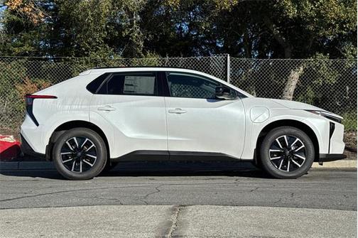 2026 Toyota bZ XLE Plus