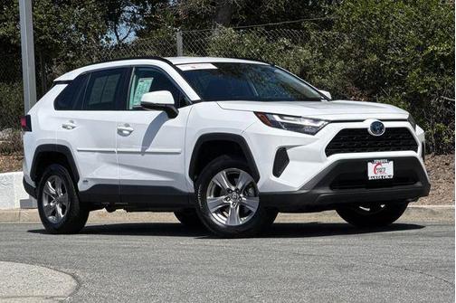 Ice Cap 2024 Toyota RAV4 Hybrid LE