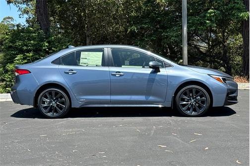 2025 Toyota Corolla Hybrid SE