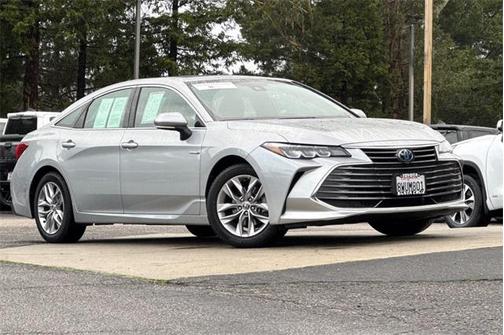 2021 Toyota Avalon Hybrid XLE