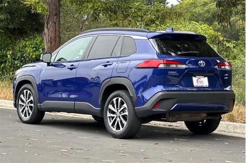 2023 Toyota Corolla Cross XLE