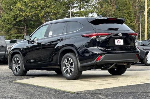 2026 Toyota Highlander XLE