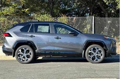 2025 Toyota RAV4 Hybrid SE
