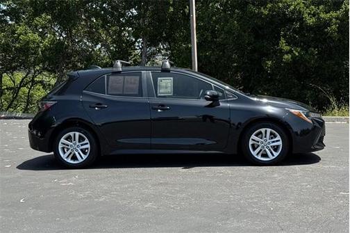 2019 Toyota Corolla Hatchback SE