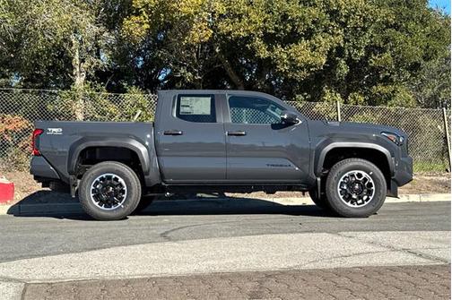 2026 Toyota Tacoma Hybrid TRD Off Road