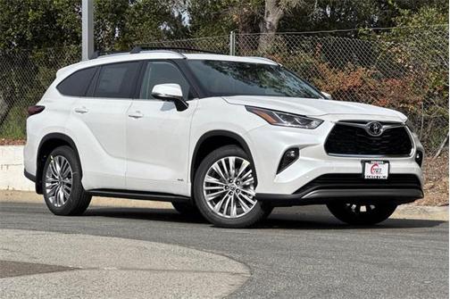 2026 Toyota Highlander Hybrid Platinum