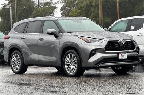 2026 Toyota Highlander Platinum