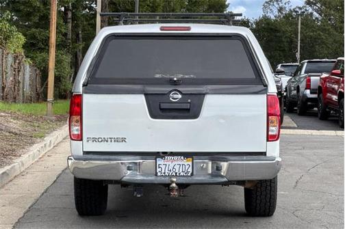 2016 Nissan Frontier S