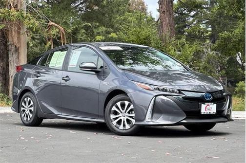 2022 Toyota Prius Prime XLE
