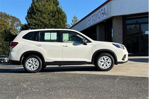 2022 Subaru Forester Base