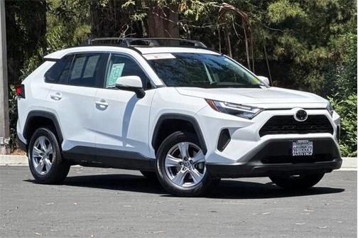 2022 Toyota RAV4 XLE