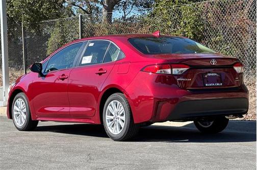 2026 Toyota Corolla Hybrid LE