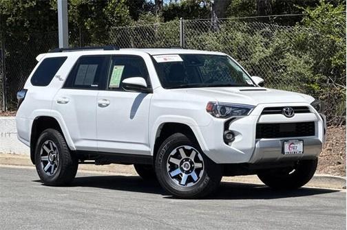 2024 Toyota 4Runner TRD Off Road
