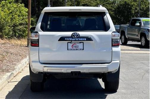 2024 Toyota 4Runner TRD Off Road