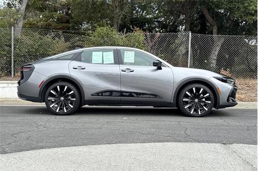2024 Toyota Crown Platinum