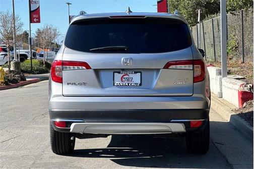 2021 Honda Pilot AWD Elite