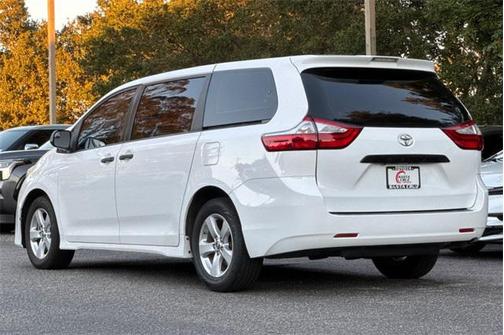 2018 Toyota Sienna SE