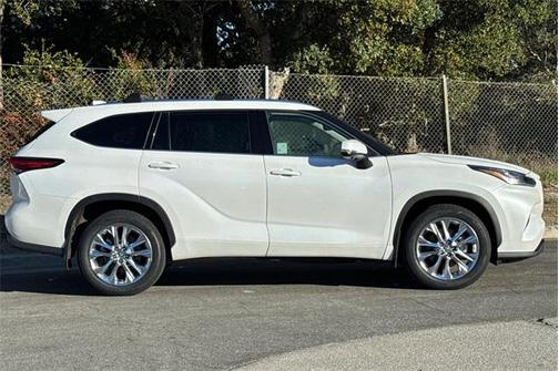 2023 Toyota Highlander Limited