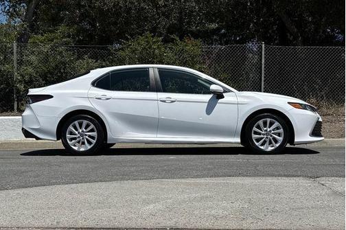 Ice Cap 2024 Toyota Camry LE
