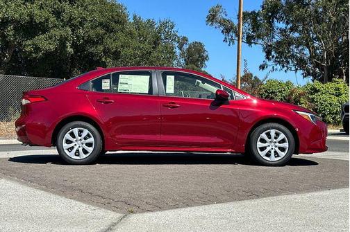 2024 Toyota Corolla Hybrid LE