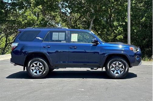 2024 Toyota 4Runner TRD Off Road