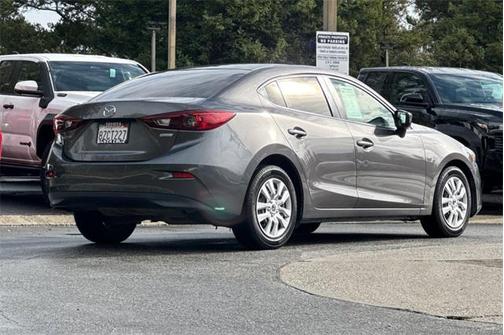 2018 Mazda Mazda3 Sport